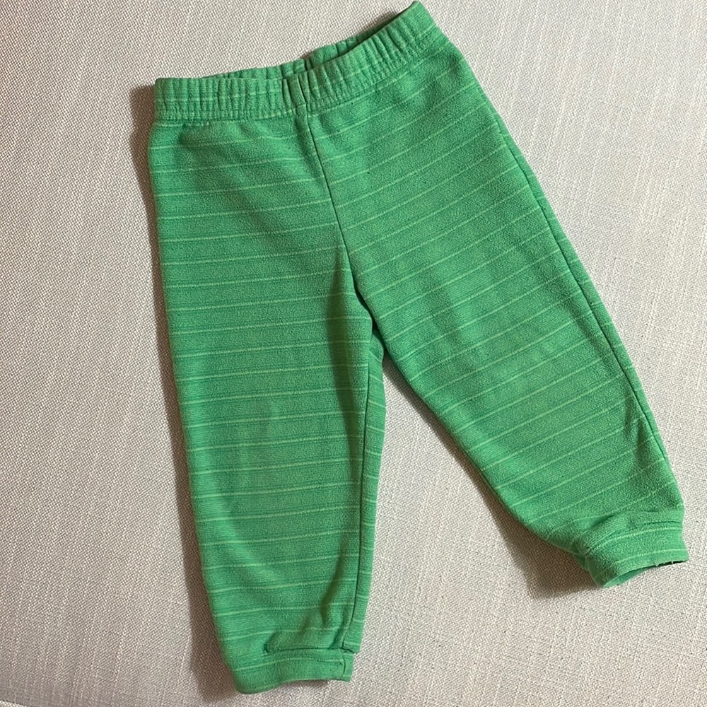 💔 SOLD 💔 Patagonia Cozy Green Baby Pants